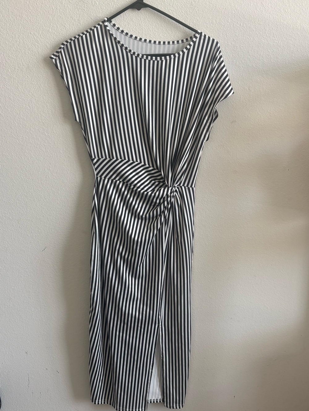 SHEIN Black Knot-Front Midi Dress